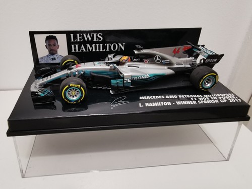 Hamilton 2017 mercedes w08 - hamilton,