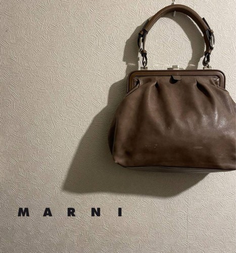 Borsa mano pelle - in,