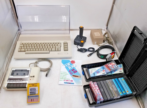 Commodore complete - 64,