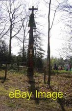 Photo 6x4 Totem pole, Wyre forest Callow Hill/SO7473  c2007