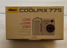 FOTOCAMERA DIGITALE NIKON 775