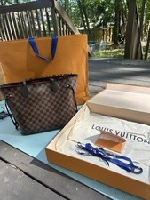 Louis  Vuitton Neverfull MM