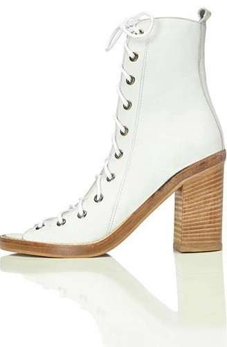 Ritrovamento decolte donna - decolte,