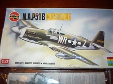 AIRFIX-AEREO DELLA II GUERRA MONDIALE-N.A.P51B MUSTANG-1:72-FUSTELLATO.