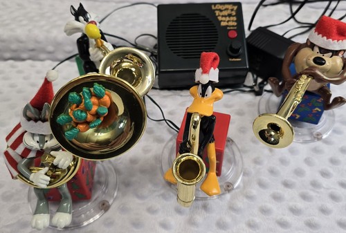 Bugs bunny looney tunes - tunes, brass