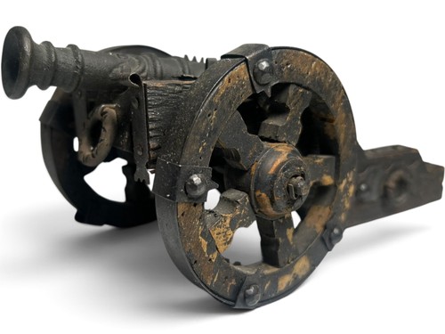 Cannone miniatura spagnolo