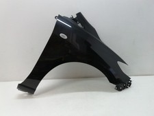 PARAFANGO ANTERIORE DESTRO PER MAZDA 5 Berlina RF (05>)