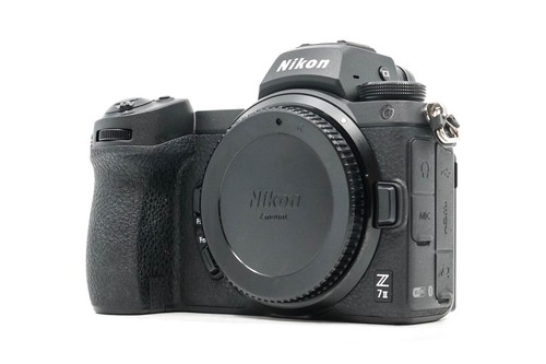 Nikon 7ii 7 megapixel - 45,7,