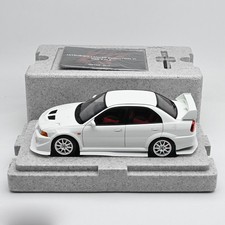 Modellino auto in lega 1:18