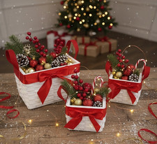 Cestini Intrecciati Rattan Bianco Set 3 Quadrati con Fiocco e Fascia Rossi