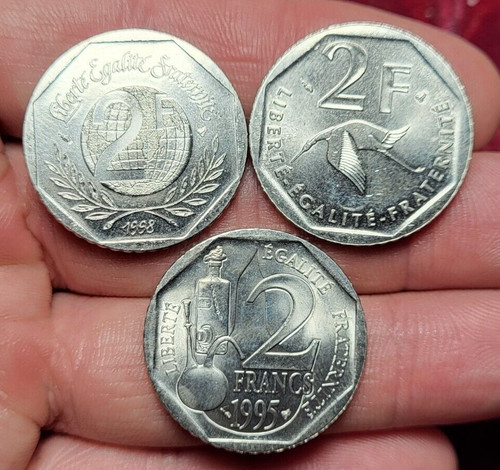 202 francs x3 - -,