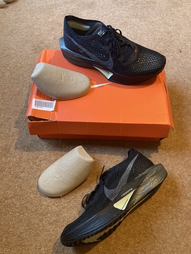 Nuove scarpe ginnastica - nuove, da