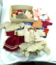 LOTTO COLLEZIONE VESTITI PER BAMBOLE VINTAGE VECCHIO 1930-1950 ARMADIO CASA