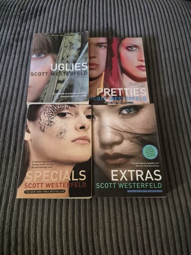 Lot complete uglies - uglies, series
