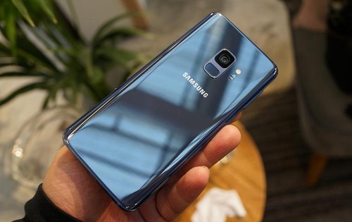 Samsung galaxy plus - s9+,