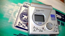 REGISTRATORE WALKMAN MINIDISCO AFFILATO VINTAGE RESTAURATO MODELLO MD-MT99H, funziona molto bene