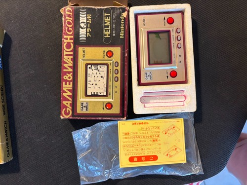 Nintendo game watch - nintendo, helmet