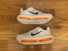 NUOVO Nike Vomero Premium Sail