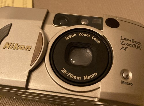 Nikon lite touch - lite,