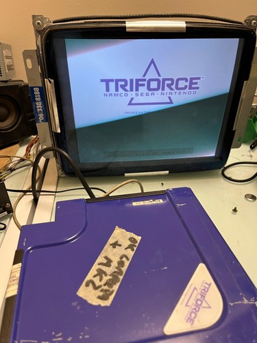Sega triforce - triforce, 3)