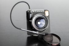 Schneider Kreuznach Super-Angulon  65mm f8 lensboard with cable release