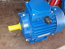 Motore elettrico trifase 400 V HP 2 - kW 1,5 - 2 Poli 2800 giri 