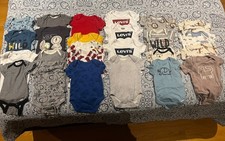 Newborn bodysuits lot 0-3
