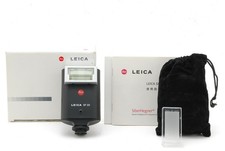 Leica SF20 flash attacco a
