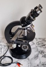 Microscopio Zeiss angolare