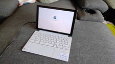 Asus ChromeBook CM300IDM2A