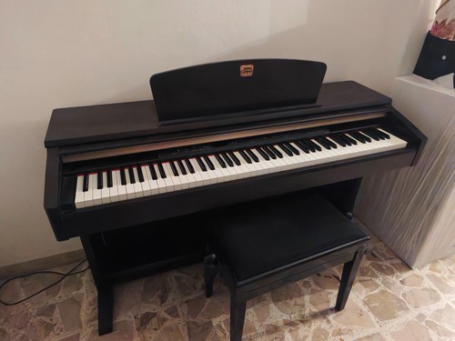 Pianoforte verticale digitale