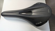Sella bici da strada aperta