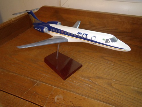 Erj 135 modello scrivania - erj-135,
