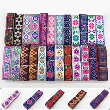 Nastro jacquard ricamato