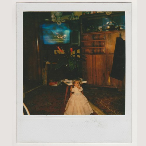 Bambola polaroid salotto - polaroid,