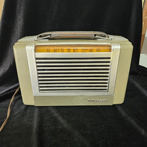 Radio portatile valvole - radio, a