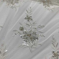 Tessuto Tulle Bianco Ricamato