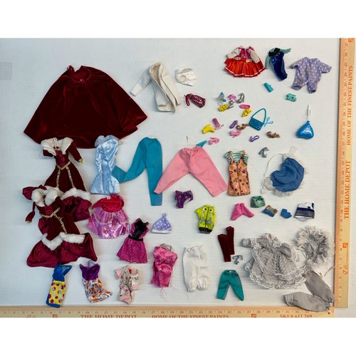 Lotto vestiti bambola barbie - lotto,