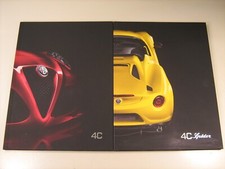 ALFA ROMEO 4C - Lotto di 2 brochure a libro (Coupè + Spyder), Italiano/Inglese