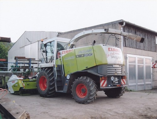Claas jaguar 900 foto - jaguar, formato