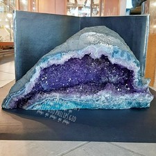 Geode caverna di Ametista con