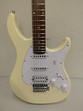 Peavey Raptor® Plus Ivory