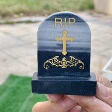 114G Natural Carving Tombstone