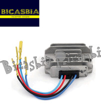 13586 - REGOLATORE DI TENSIONE