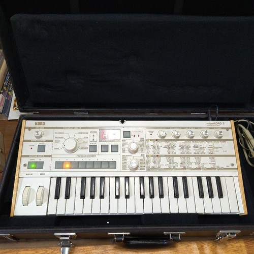 Korg microkorg 1s - microkorg, s