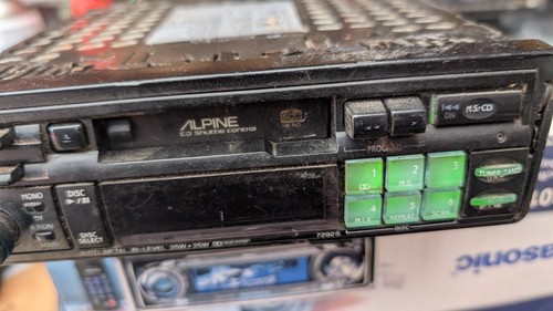 Alpine car audio stereo fm - car, am/fm