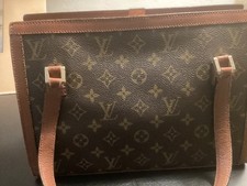Rare Louis Vuitton Shoulder
