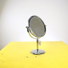 specchio da tavolo in metallo