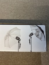 Insignia AC Master Slave Flash Kit con supporti e ombrelloni per foto interne