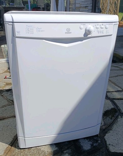 Lavastoviglie indesit dfg 151 - indesit,